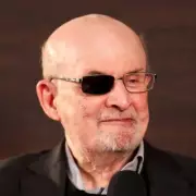 Salman Rushdie Leads Protest Over Barbican Arts Director's Sudden Departure