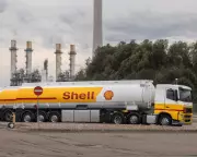 Shell's Debt Soars to Record High Amid Massive Shareholder Payouts