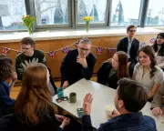 Starmer Pledges Fast-Track Social Media Ban for Under-16s in New Law