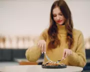 The Lonely Lunch: A Cultural Divide Between France and the UK