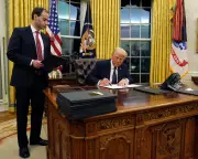 Trump's WHO Hypocrisy Exposed by Farage's Stance on Global Health