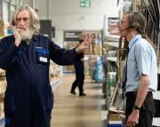 TV Tonight: Supernatural Sitcoms, Energy-Saving Tips & Culinary Feasts