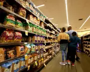 US Tariffs Cost Households $1,000 in 2025, Supreme Court Ruling Offers Relief