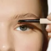 Victoria Beckham's Eyebrow Pencil Praised by Shoppers for Natural Look