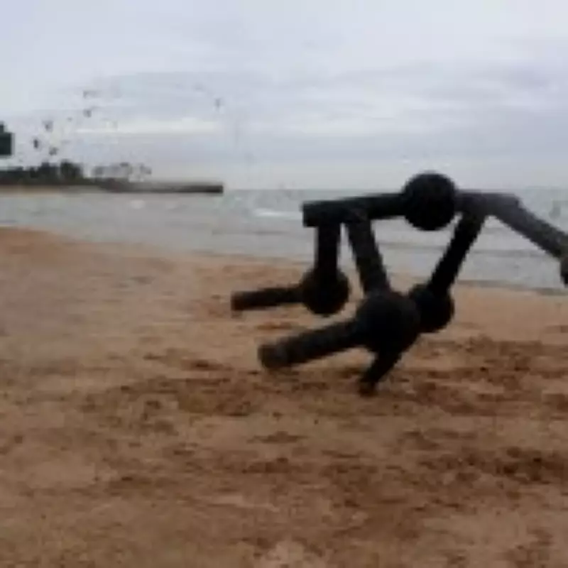 AI Robots Evolve and Self-Repair After Being Chopped into Pieces