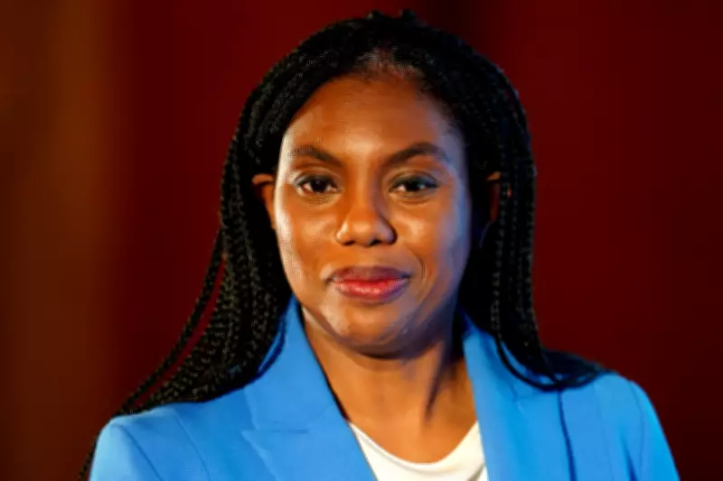 Badenoch Demands 'Strong Woman' Replace Starmer Amid Mandelson Controversy