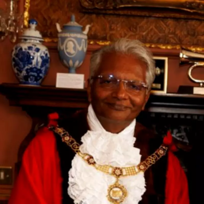 Bath Mayor Apologizes for Sharing Posts Calling Jewish Ambulance Arson a Fraud