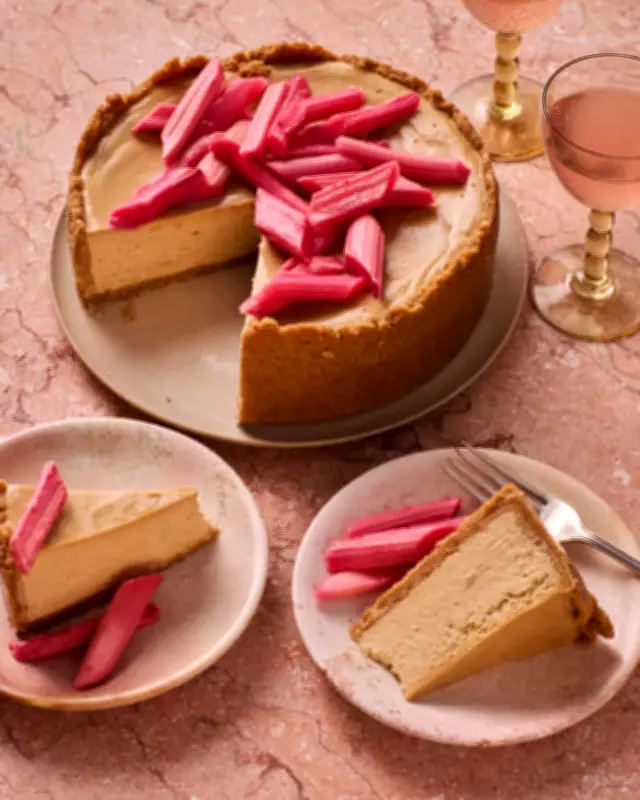 Benjamina Ebuehi's Caramelised White Chocolate Rhubarb Cheesecake Recipe