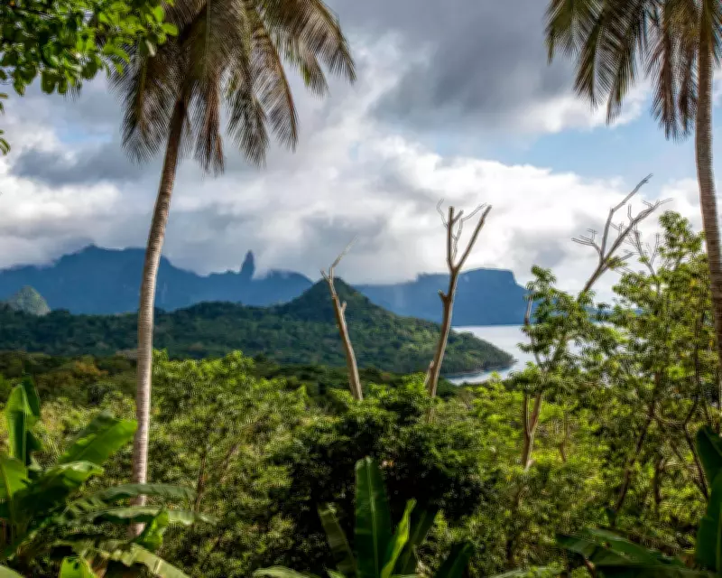 Billionaire Funds 'African Galapagos' Conservation with Cash Dividends for Villagers