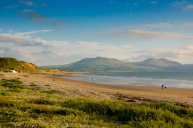 Community Spirit Revives Wales' Llŷn Peninsula Through Pubs and Coastal Walks