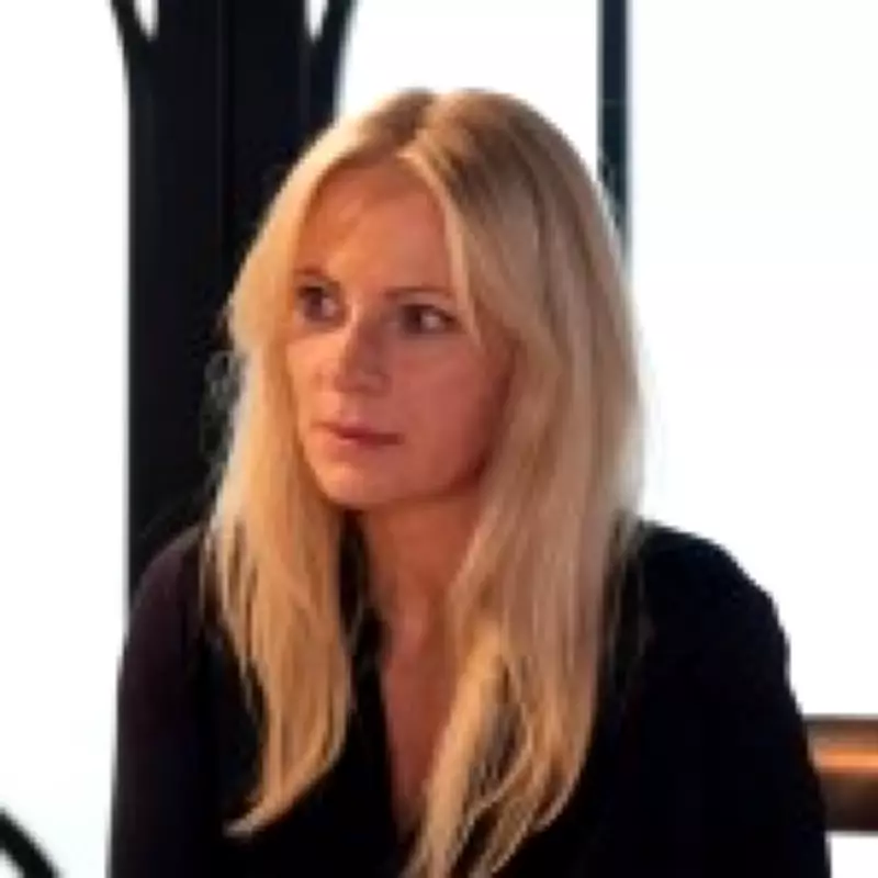 Coronation Street Wedding Drama: Lisa Swain Changes Mind About Carla's Lavish Nuptials