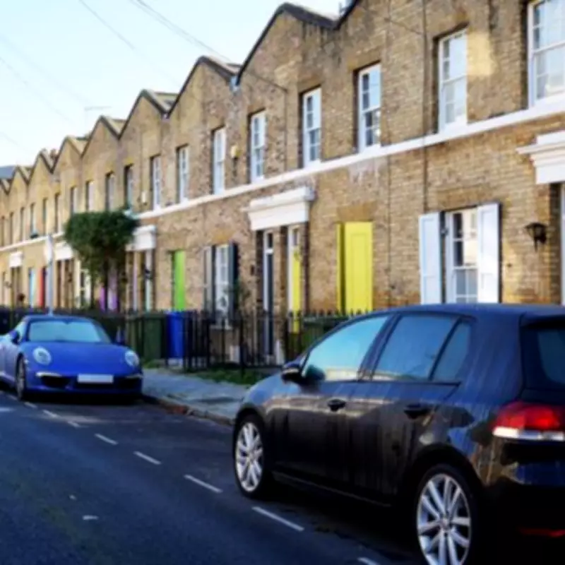 Couple's Parking Shock: Eight-Word Neighbour Note Sparks Debate