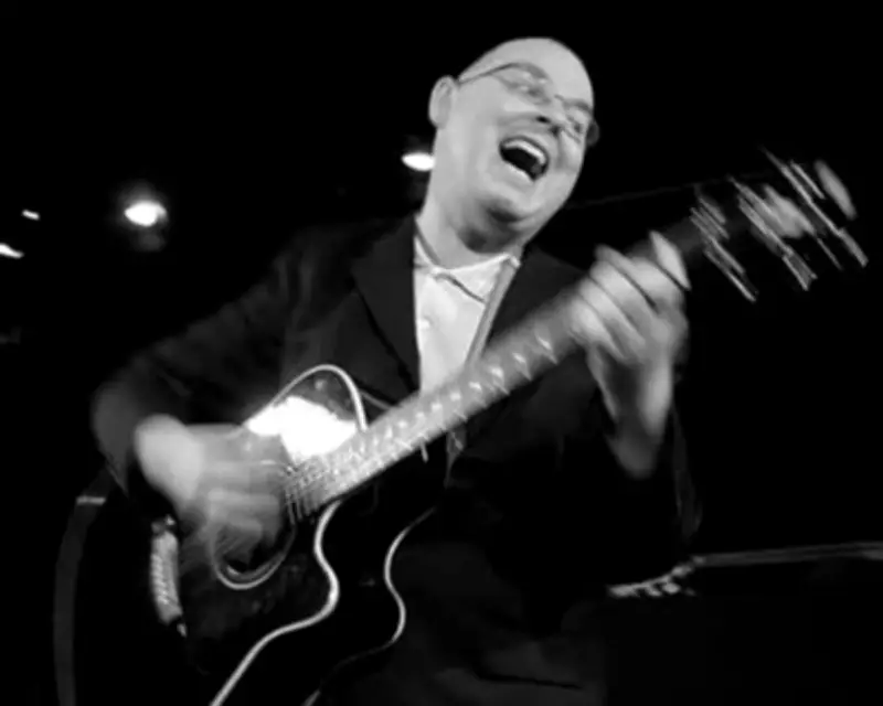 Des de Moor: Pioneering London Theatre Critic and Accessibility Champion