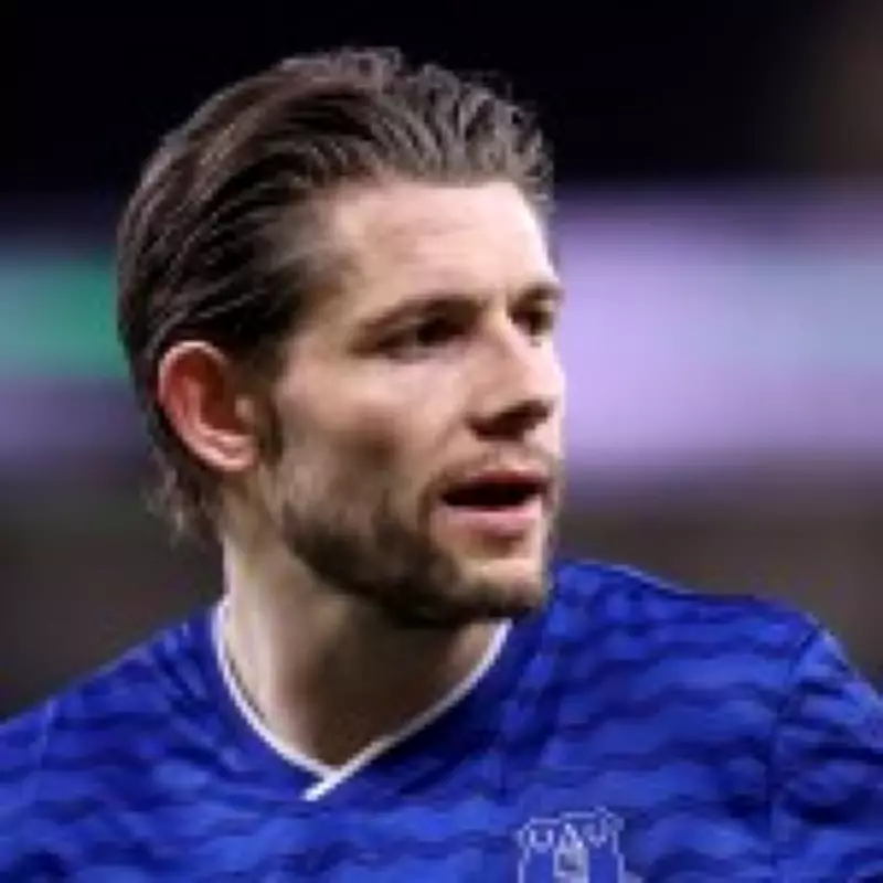 Everton's Tarkowski and Branthwaite Set for Chelsea Clash Return