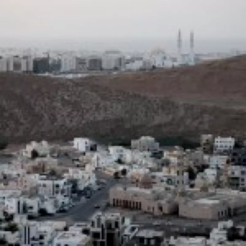 First UK Evacuation Flight from Oman Takes Off Amid Iran War Escalation