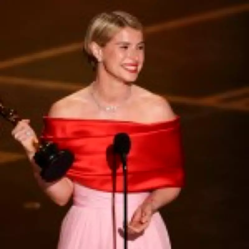 Jessie Buckley's Private Life: Husband, Historic Home, and Secret Wedding Revealed