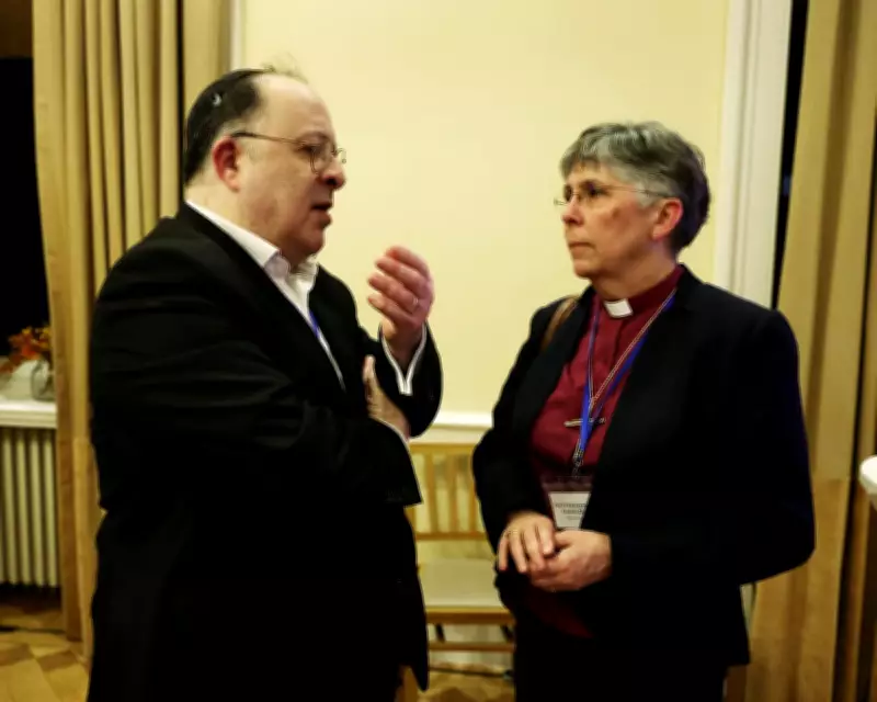 Jewish Leader Vows to Defy Far-Right Harassment of Refugee Support Work