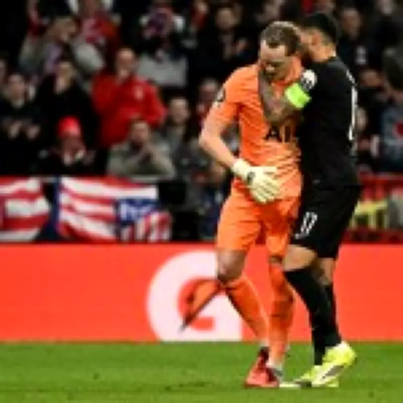 Joe Hart Criticizes Igor Tudor's Goalkeeper Decision in Champions League Defeat