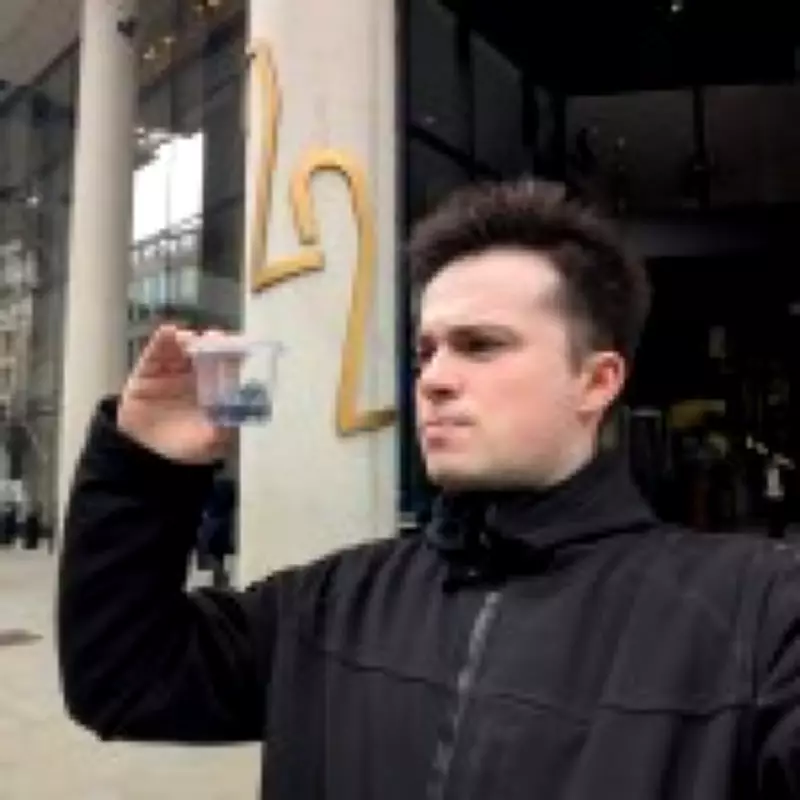 London Cafe Sells Six Blueberries for £1.50, Sparking Outrage Over £75/kg Price