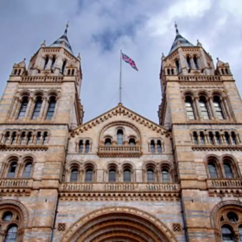 London Tops Expedia's 2026 UK Holiday List with Surprising Entries