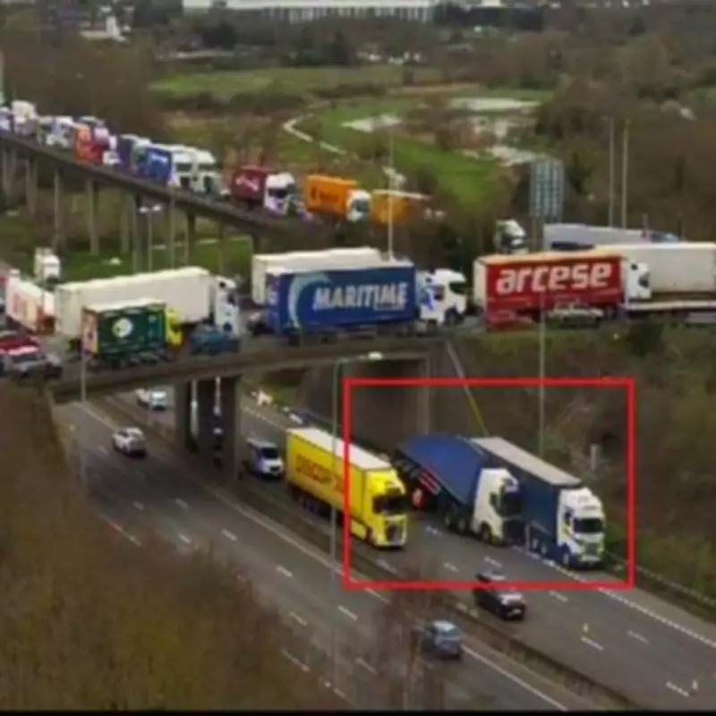 M25 Lorry Crash Near Dartford Tunnel Causes Major Delays and 50-Minute Queues