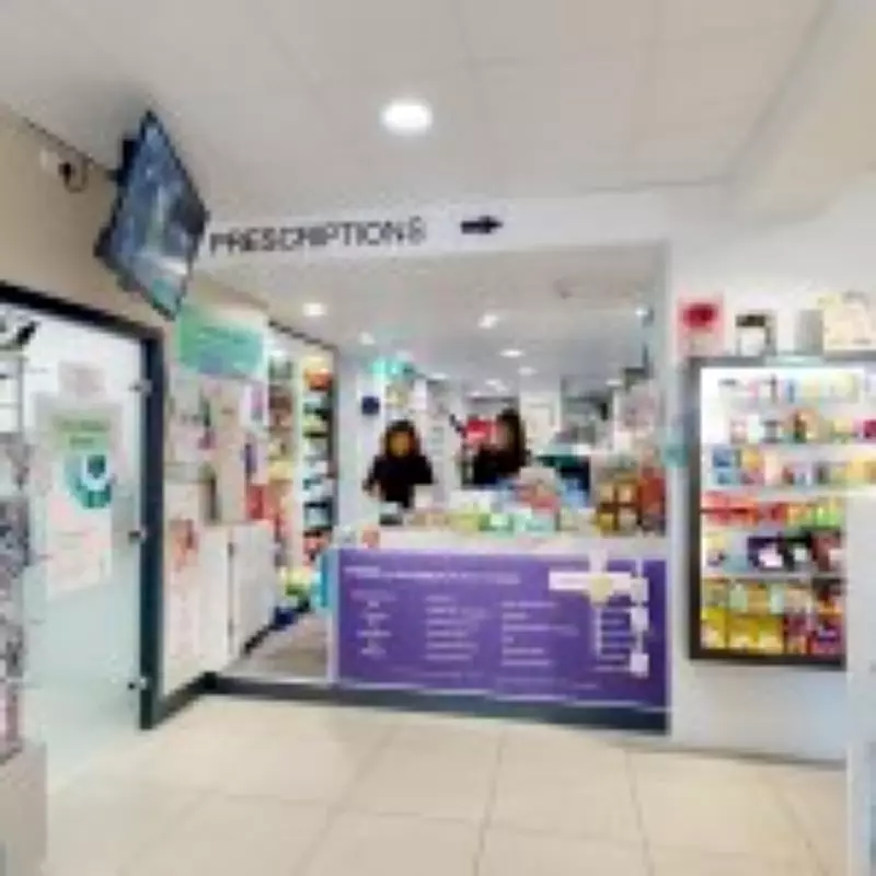 Meningitis B Vaccine Shortage Sparks Panic as Outbreak Claims Lives in Canterbury