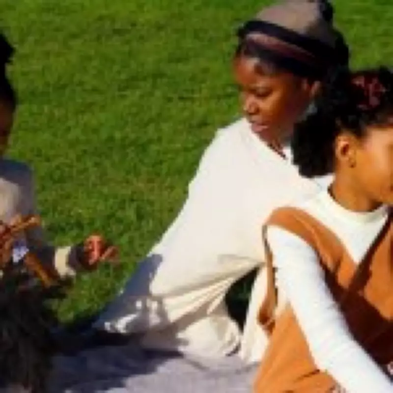 Mother Creates Support Network After Racist Hair Comments at Kids' Group