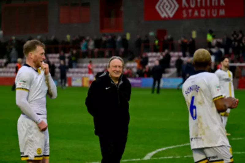 Neil Warnock Returns to Football Management with Torquay United