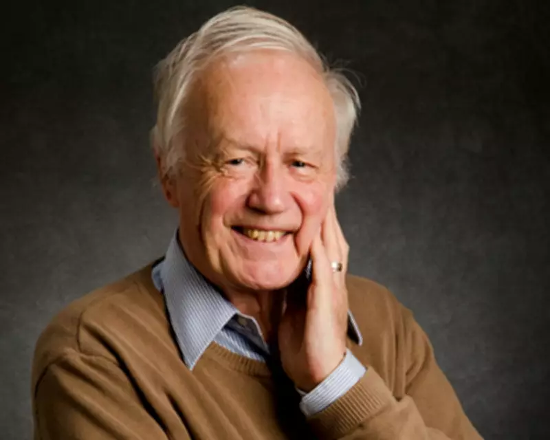 Nobel Laureate Anthony Leggett, Pioneer in Superfluidity, Dies at 86