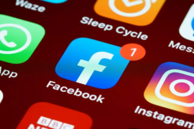 Ofcom Delays Social Media Ban, Shifts Pressure to Tech Giants Over Child Safety