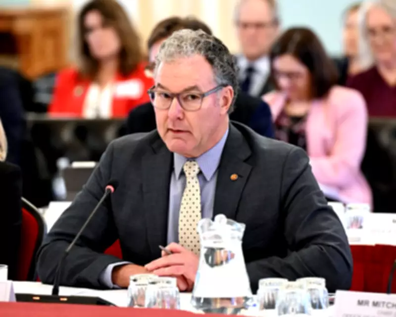 Queensland Minister Overrides Board to Name Theatre Glasshouse, Ignoring Oodgeroo Noonuccal