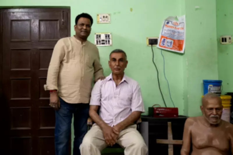 Silicon Replicas of the Dead Offer Comfort to Grieving Families in Kolkata