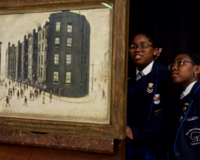 Tate Loans LS Lowry Masterpiece to School for Unique Educational Experience