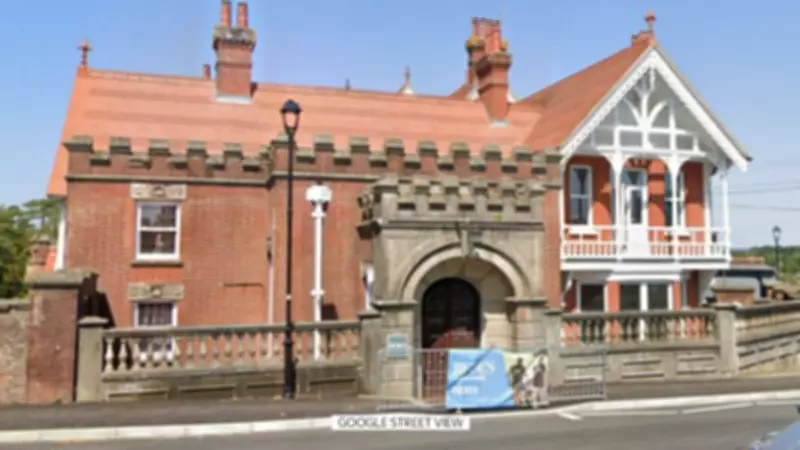 Teacher Banned After Inappropriate 'I Love You' Messages to Boarding School Pupil