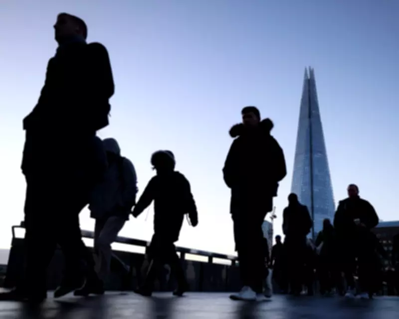 UK Office Attendance Hits Highest Level Since Pre-Pandemic, Settling at 44.2%