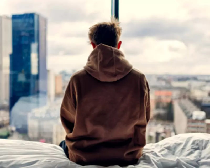 UK Pilot: £2,000 Cash Grants to Care Leavers Reduce Homelessness, Improve Lives