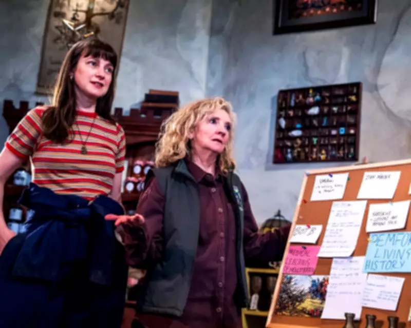 Welcome to Pemfort Review: Shattering Study of History and Unshakeable Past