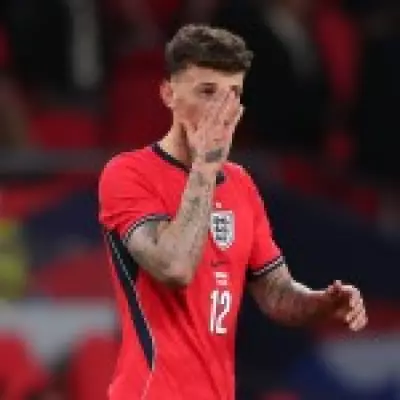 Bielsa Backs Ben White After England Fans' Boos Overshadow Arsenal Star's Return