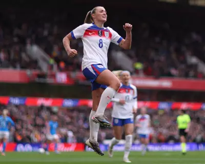 Bronze and Stanway Lead England to Victory Over Iceland in World Cup Qualifier