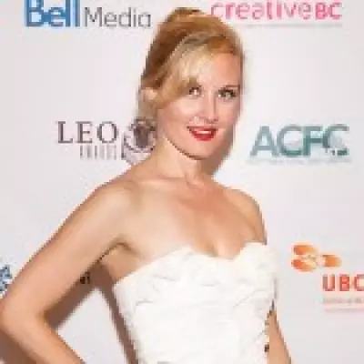 Carrie Anne Fleming, Supernatural and iZombie Actress, Dies at 51 from Breast Cancer