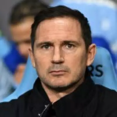 Manchester United Icon Urges Chelsea to Reappoint Frank Lampard as Manager
