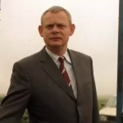 Martin Clunes' 7 Best Performances After Chilling Huw Edwards Role