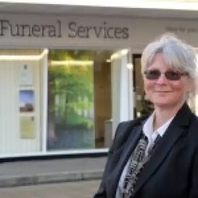 Undertaker Crushed by Scissor Lift in Funeral Parlour Tragedy