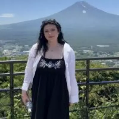 University Student Loses Fingers and Legs to Meningitis B, Shares Survival Story