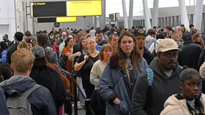 US Airports Face Shutdown Threat Amid Record Wait Times and Staff Crisis