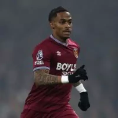 West Ham's Crysencio Summerville Faces Calf Injury Scare Ahead of Man City Clash