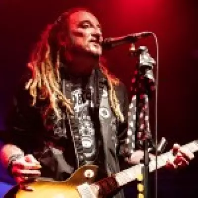 Wildhearts Frontman Ginger Wildheart Declines Cancer Treatment, Vows to Rock On