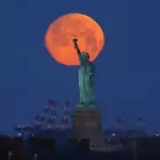 April's Night Sky: Pink Moon, Comet MAPS, and Galactic Wonders