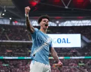 Arsenal Triumphs Over Manchester City in Thrilling Carabao Cup Final
