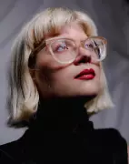 Avant-Pop Star Mary Ocher on Politics, AI, and Her Weimar-Inspired Album